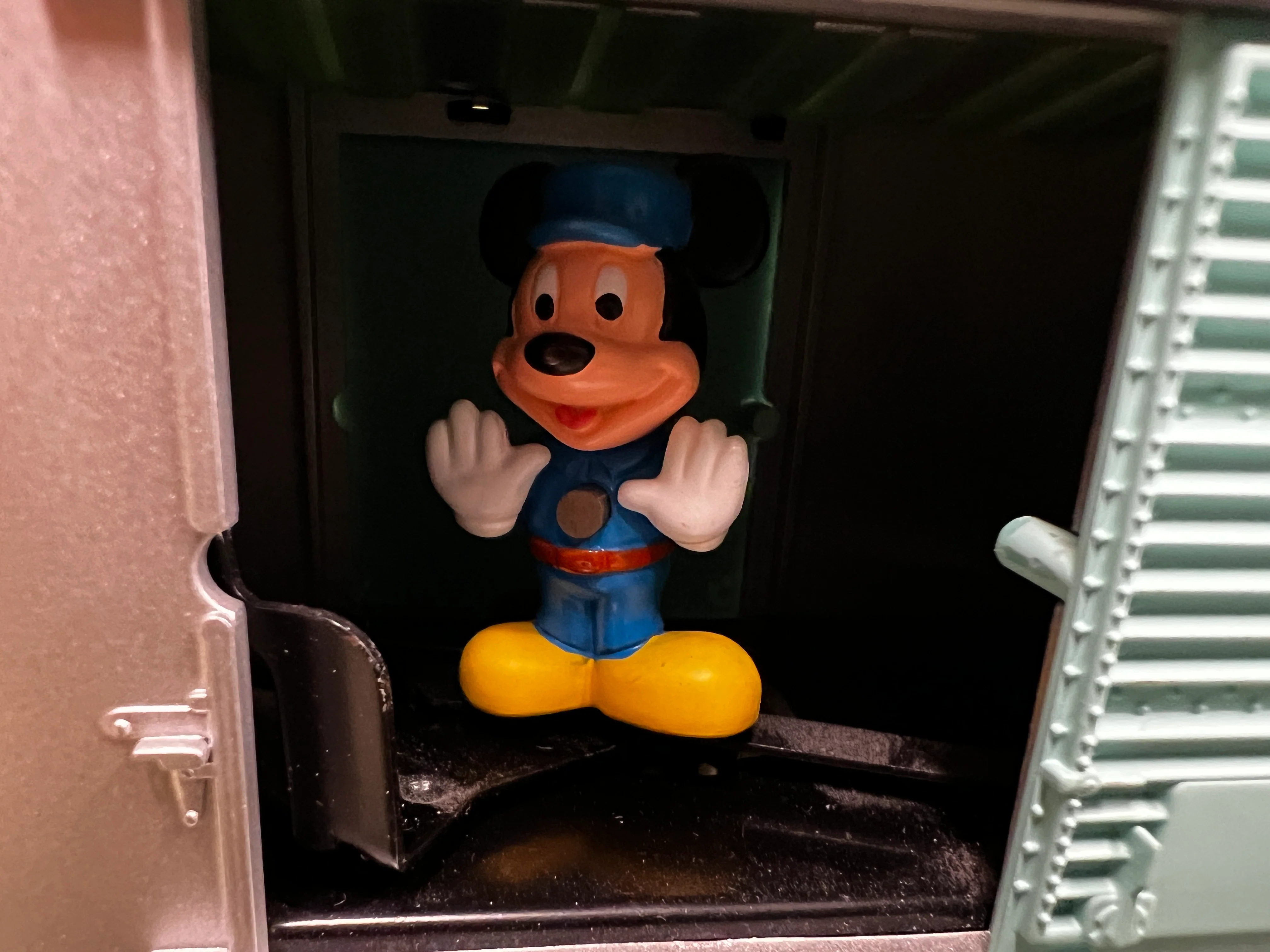 Thumbnail 3